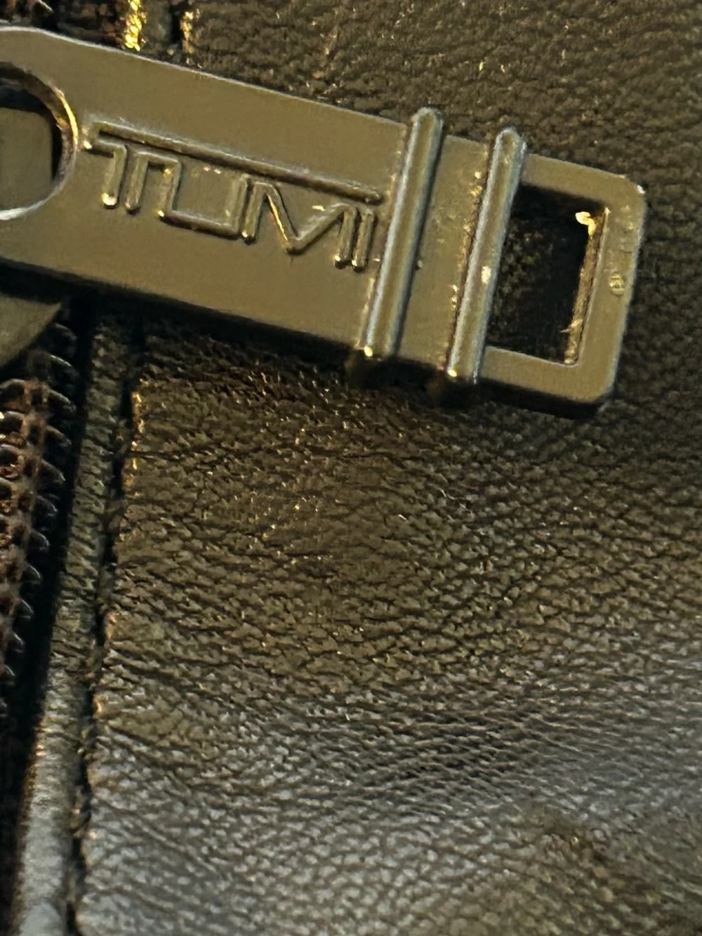 TUMI Black Leather Briefcase Laptop Bag Expandable Business Travel ALPHA 901D3